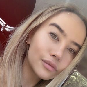 Meet your Posher, Ash